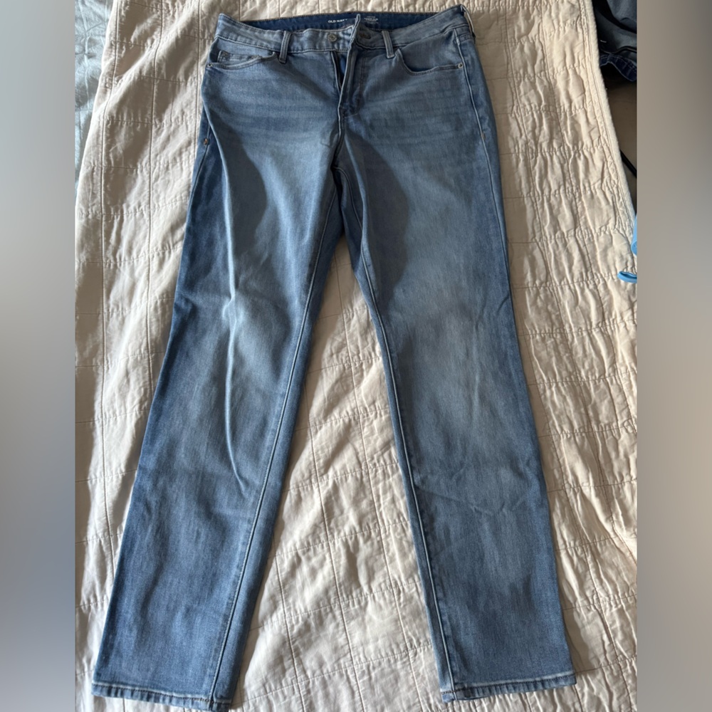 Old Navy High Rise Power Slim Straight Jeans